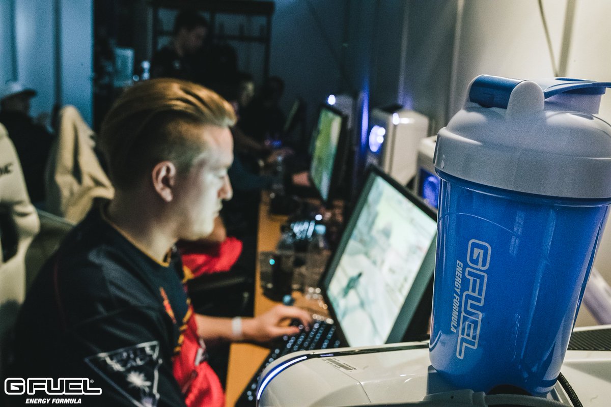 FaZeClan's tweet photo. Another Final 4 for FaZe CS:GO! Defeating G2 2-1, we're through to the Semi's at StarSeries' $300,000 event.

#FaZeUp https://t.co/E52ISnTWz3