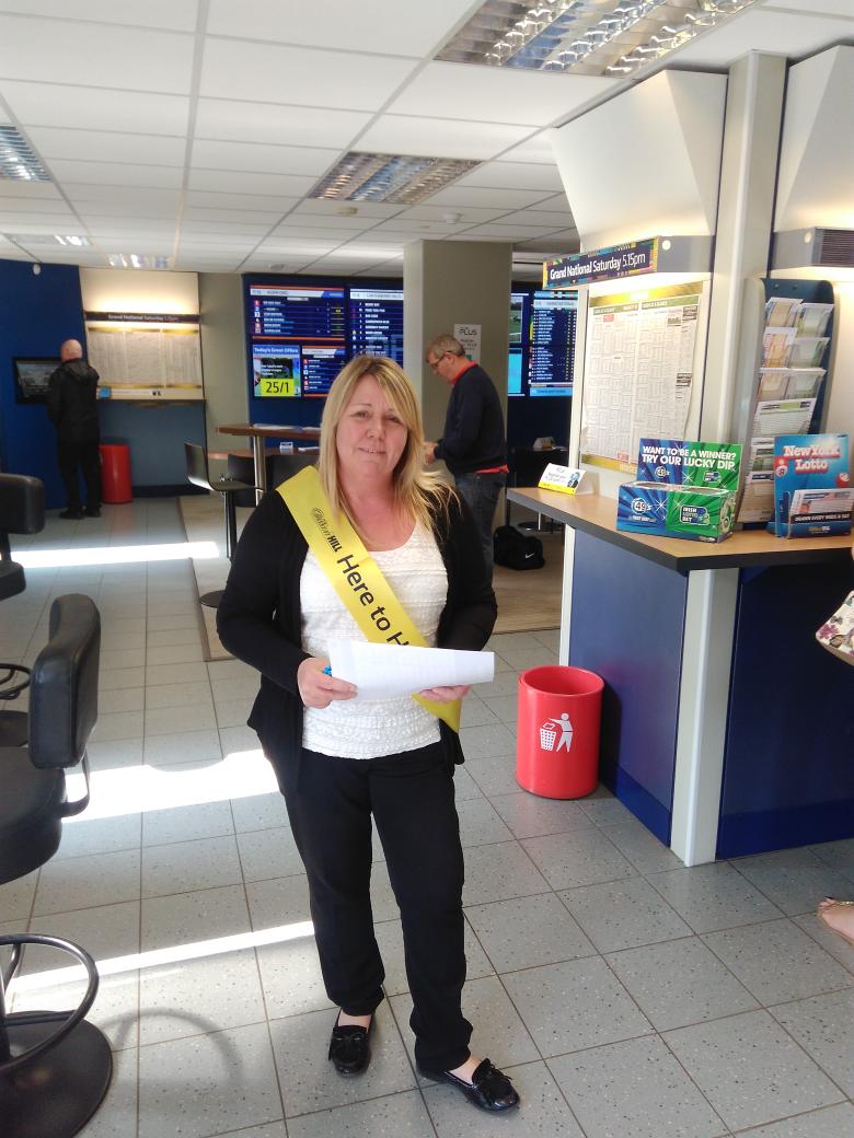 mowds76's tweet image. You can take the girl out of shop, but.... #GrandNational2017 @sea_pigeon @NeilBradley47 @WHRegion9