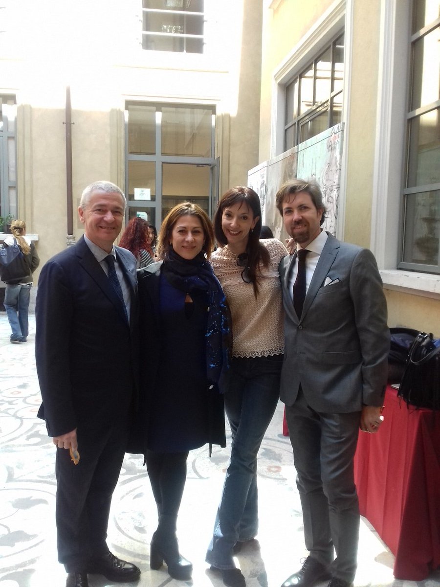 accademiascala's tweet photo. #InnovazioneOnStage @fredericolivieri @paolavismara @Martagiraffa @alexgrillo https://t.co/bDG5mxRv7E