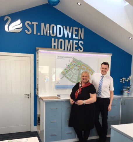 StModwenHomes's tweet photo. Join us for a glass of fizz and take a look at our two beautiful new phase 4 show homes this weekend at #EdisonPlace #Rugby https://t.co/58qEsWHuET