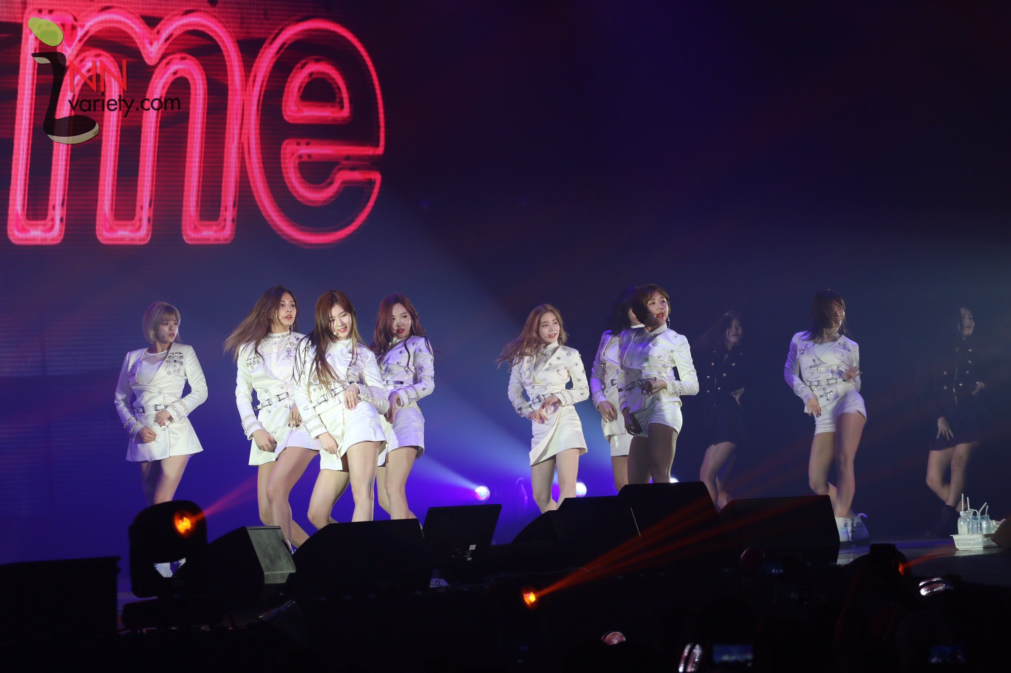 C84q3GOUAAEQ2DY.jpg:orig