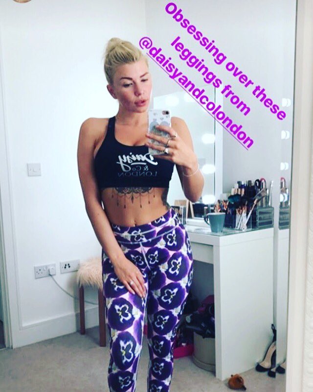 DaisyAndCoLDN's tweet photo. Body goals 😍 @OliviaDBuck is looking 🔥🔥🔥head to toe in our as featured in Vogue outfit! Shop her look now https://t.co/hQrpSSx3zW #gymwear https://t.co/uACtP5rbtA