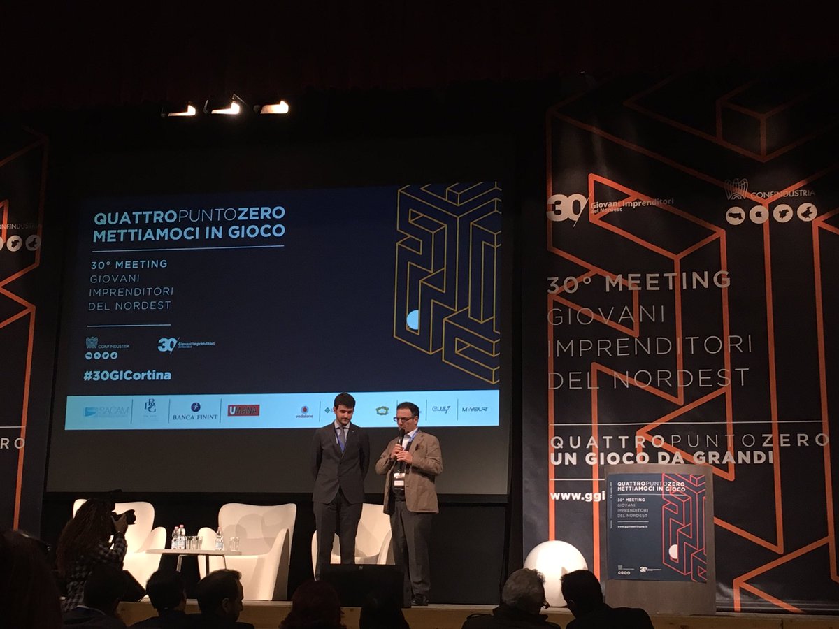 Anna_Viel tweet media