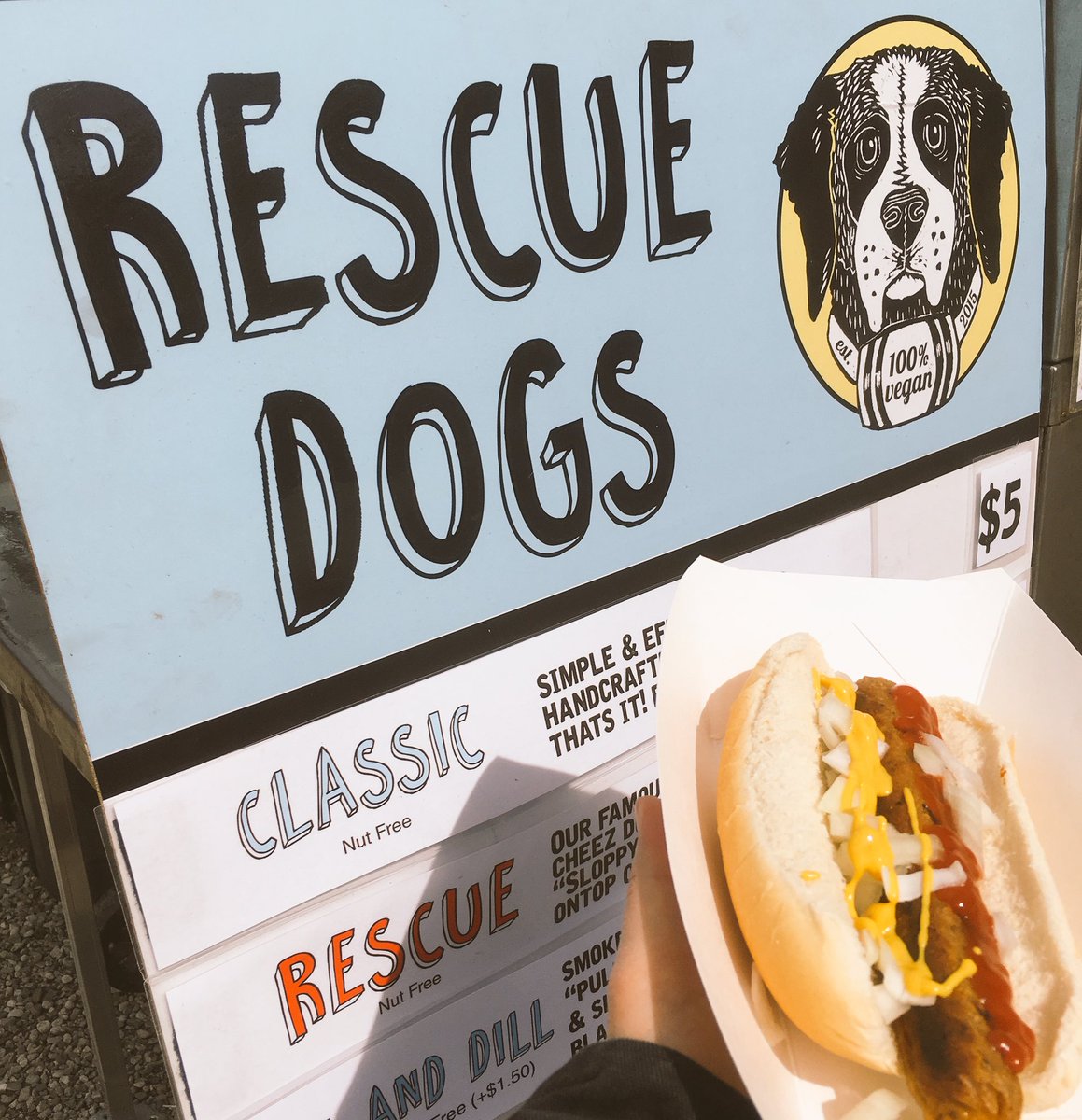 NiagaraVegFest's tweet photo. Nothing says spring like good ol' street eats from @rescuedogsvegan #nvf17 #nvfsponsor #stcath #ourstc #spring https://t.co/1cAog8JJYX