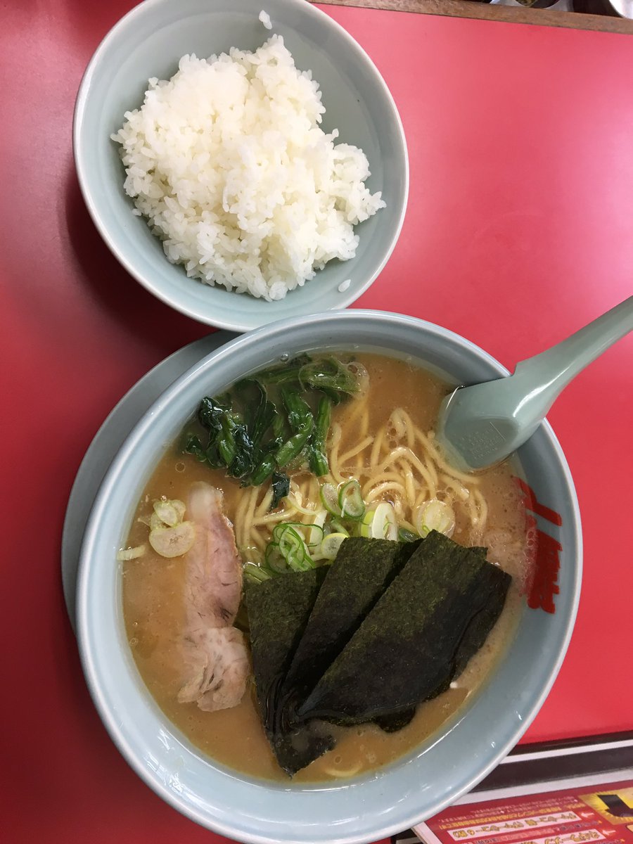 Re38597270's tweet photo. みんなラーメンのツイートしすぎ
本当ラーメン嫌いだわ
今日昼おとど食ったけど。
今ラーメン食いたいけど。 https://t.co/lJhvwfl8k6