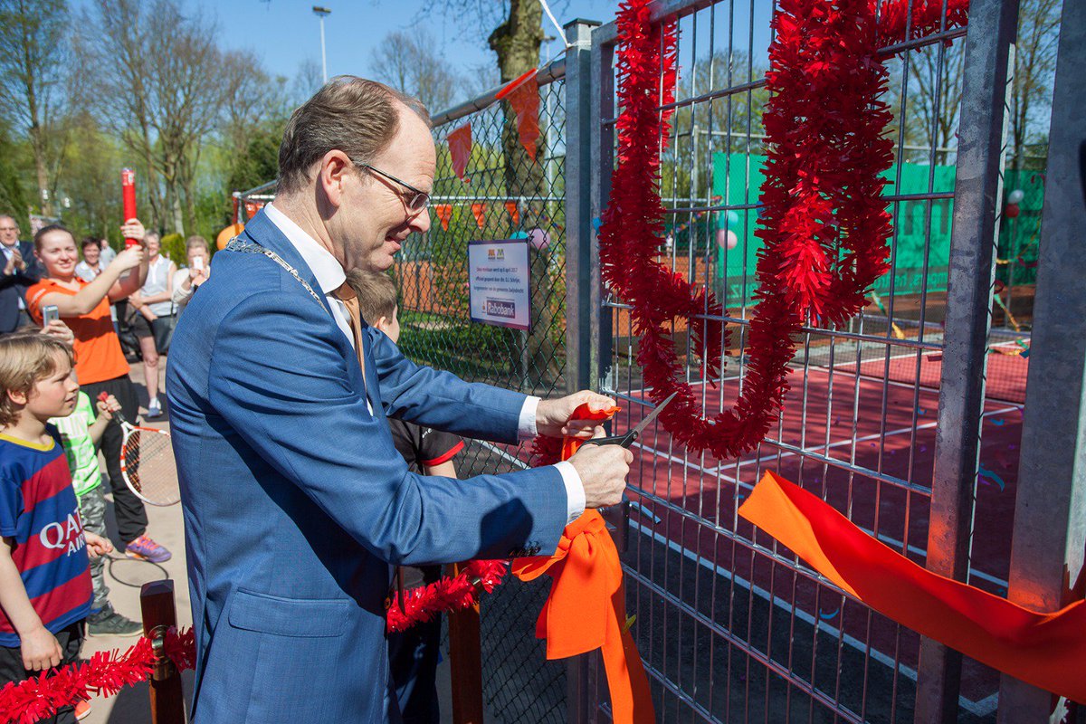 RemcoNeumann's tweet photo. Top @DominicSchrijer en @RabobankRMIJ dat jullie er waren bij opening minibaan @TVHeerjan, bedankt! #Coöperatiefonds #aandeelinelkaar https://t.co/moGQpOkVB9
