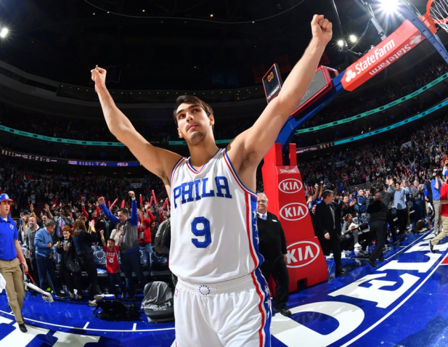 Completando 23 anos, o um dos favoritos ao prêmio de ROY! O croata de Philly, Happy Birthday Dario Saric! 