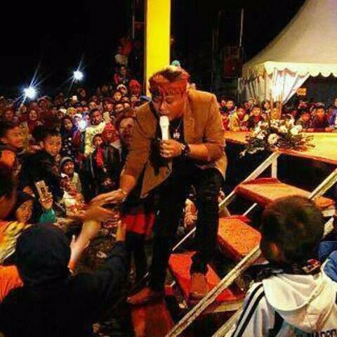 nonton kang <a href="/newsuleprikitiw/">SULE prikitiw</a> sampai tamat , alhamdullilah malam minggu kali ini terselamatkan 😂 #pangalengan #sule #prikitiw