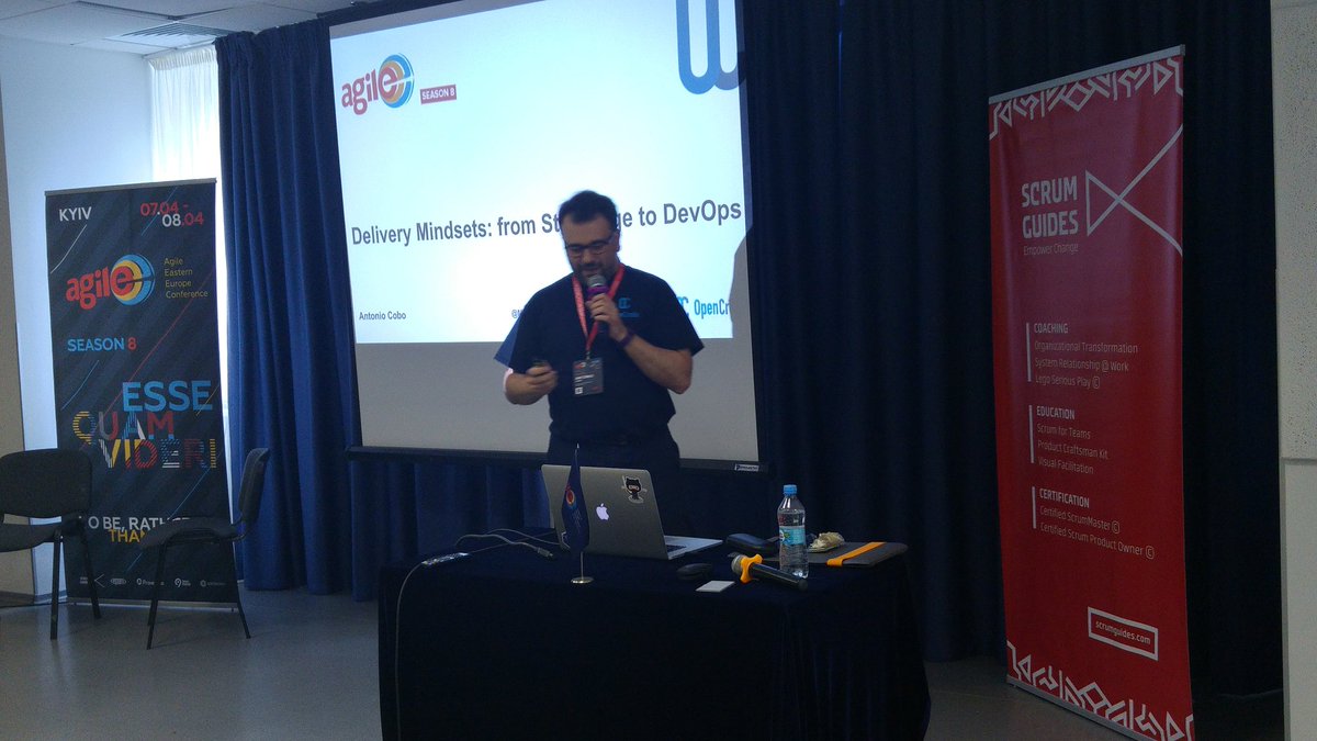 gil_zilberfeld's tweet image. . @Mind_of_AC about the DevOps mindset. #agileee