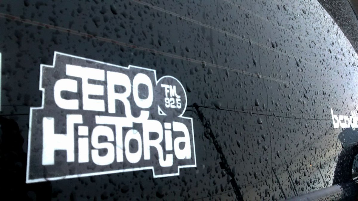 radiozero925's tweet photo. Sí, llueve. Y qué?!??!?!? Ya está al aire @cerohistoria / Un paragua musical en la mañana de Río 3! https://t.co/aQ4Q13eTRD ☂️☂️☂️ https://t.co/5ScwqbWkC3