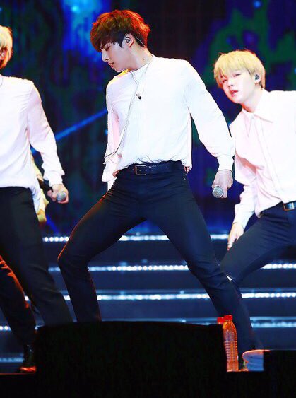 Alieva_Gulayy's tweet photo. Сдохнуть и не жить после таких фоток
#bts #jungkook https://t.co/wPSiKn65wl