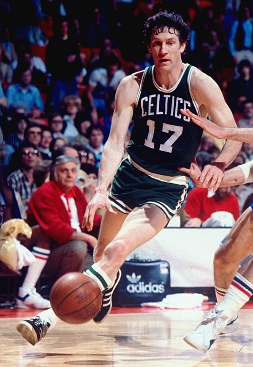 Wishing a Happy Birthday to 14 time NBA All Star, legend &  John Havlicek! 