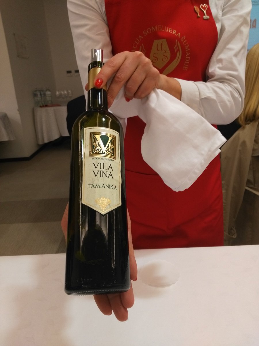 VinskiPutevi's tweet photo. Radionica Srpske Tamjanike, salon vina u Kragujevcu 🍷 https://t.co/DtzZvvFWuR