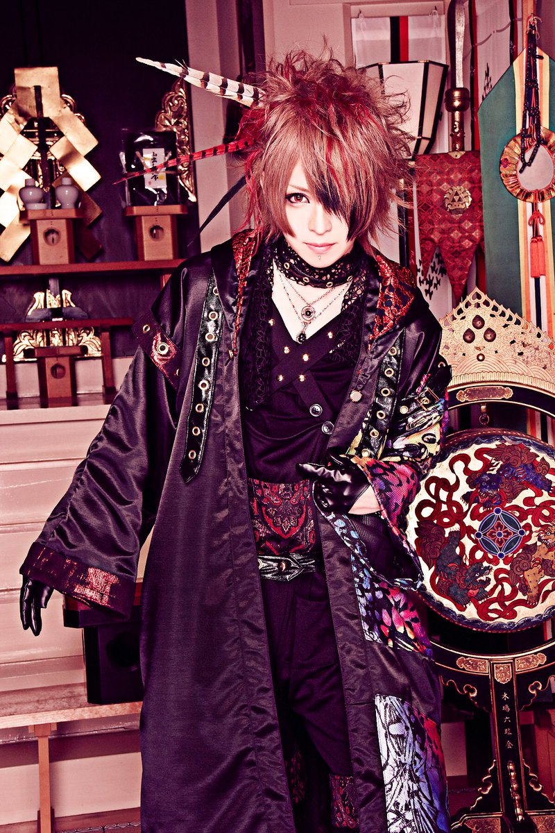 CV_Yakumo's tweet photo. 新しいボクですこんにちは。

第二弾コンセプトは
「THE VISUAL ROCK」
振り切っていきます

#どうしたベル
#哀愁エレジー
#拡散希望 https://t.co/SbH04GWksb