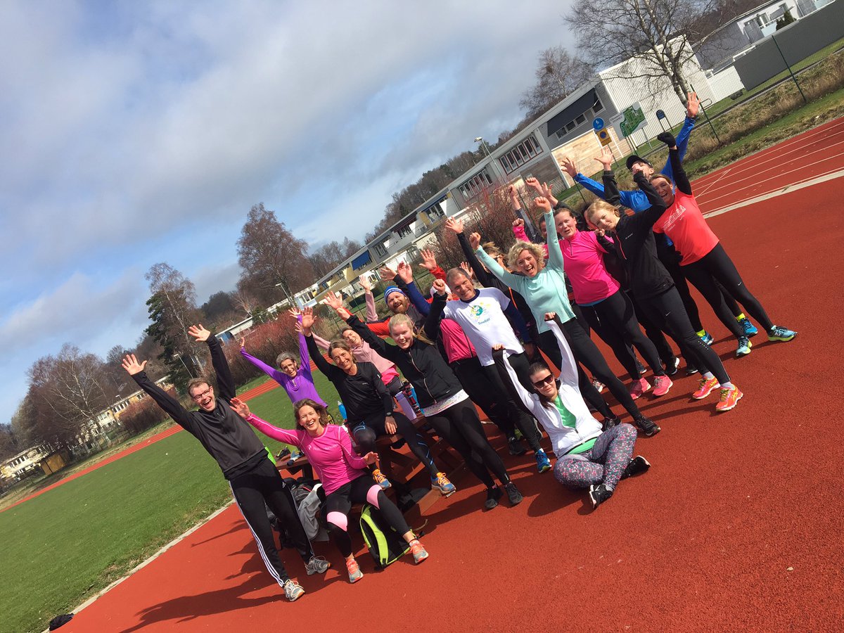 ClaesThorne's tweet photo. Wow! Vilket gäng på dagens utomhuspass som innehöll det mesta.. #nordicwellness https://t.co/Fn80TDLIgm