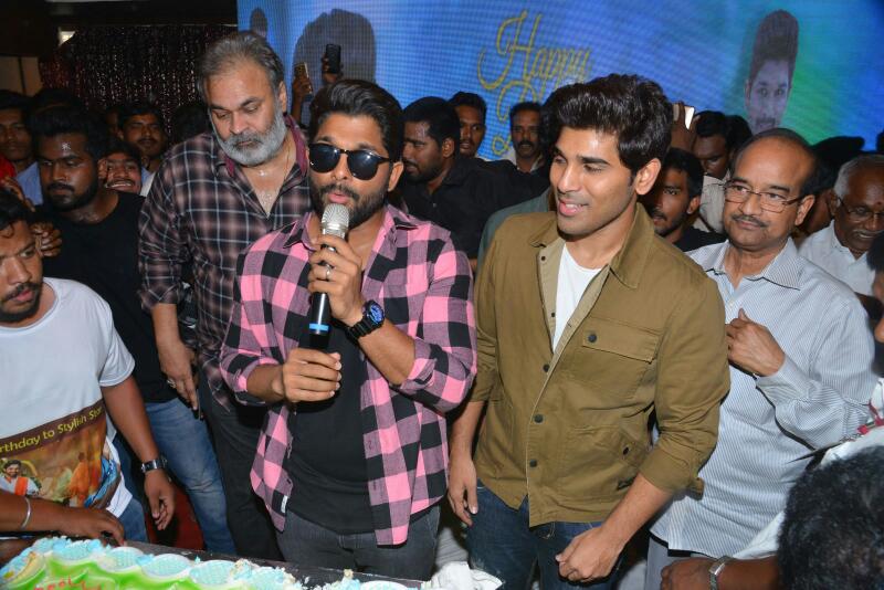   celebrates birthday with fans and family, see pics  
