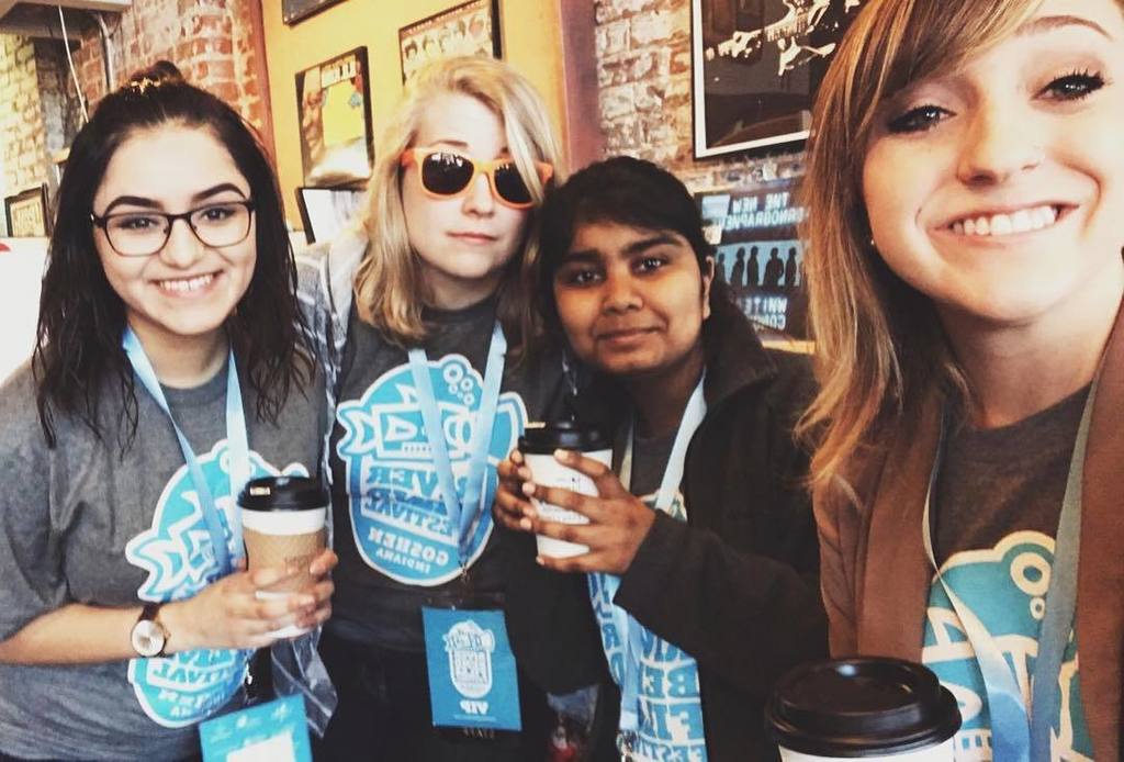 5CoreMedia's tweet image. It's amazing to work with these amazing women at the @riverbendfilmfest . Ready for Day 3! #gorbff #thefutureisfem… ift.tt/2ockoRX