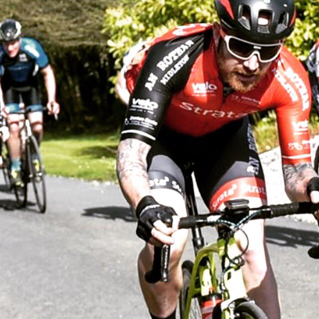 VeloRevolution's tweet photo. Working it ... #dressedLikeAPro @stephenmurray99 @Strata3VeloRev https://t.co/7FS6AT6WiJ