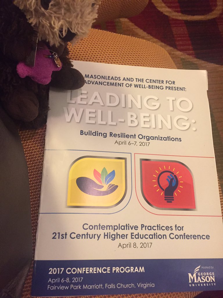 1Lifecc's tweet image. Oscar is working to gain new ideas to bring to the 1 Life Connected message for the veterinarian community. #pledgewellness #1lifecc