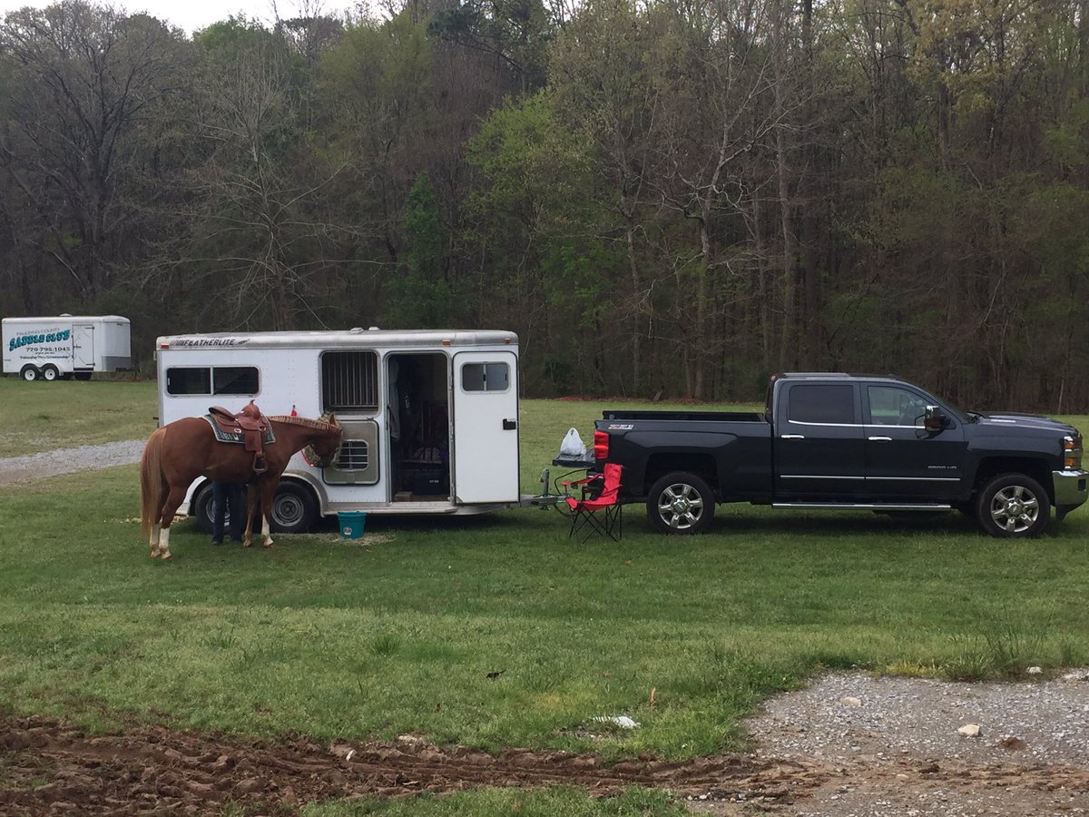A beautiful morning for a horse show in GA! <a href="/ktrfarms/">ktr farms</a> <a href="/BooMajor1/">Boo Major</a> <a href="/BUEQCoachWhite/">Ellen White</a> <a href="/GregWilliamsAU/">Coach Greg Williams</a> <a href="/CollegeRiding/">Randi C. Heathman</a> <a href="/UGAEquestrian/">Georgia Equestrian</a> <a href="/GamecockEQ/">South Carolina Equestrian</a>