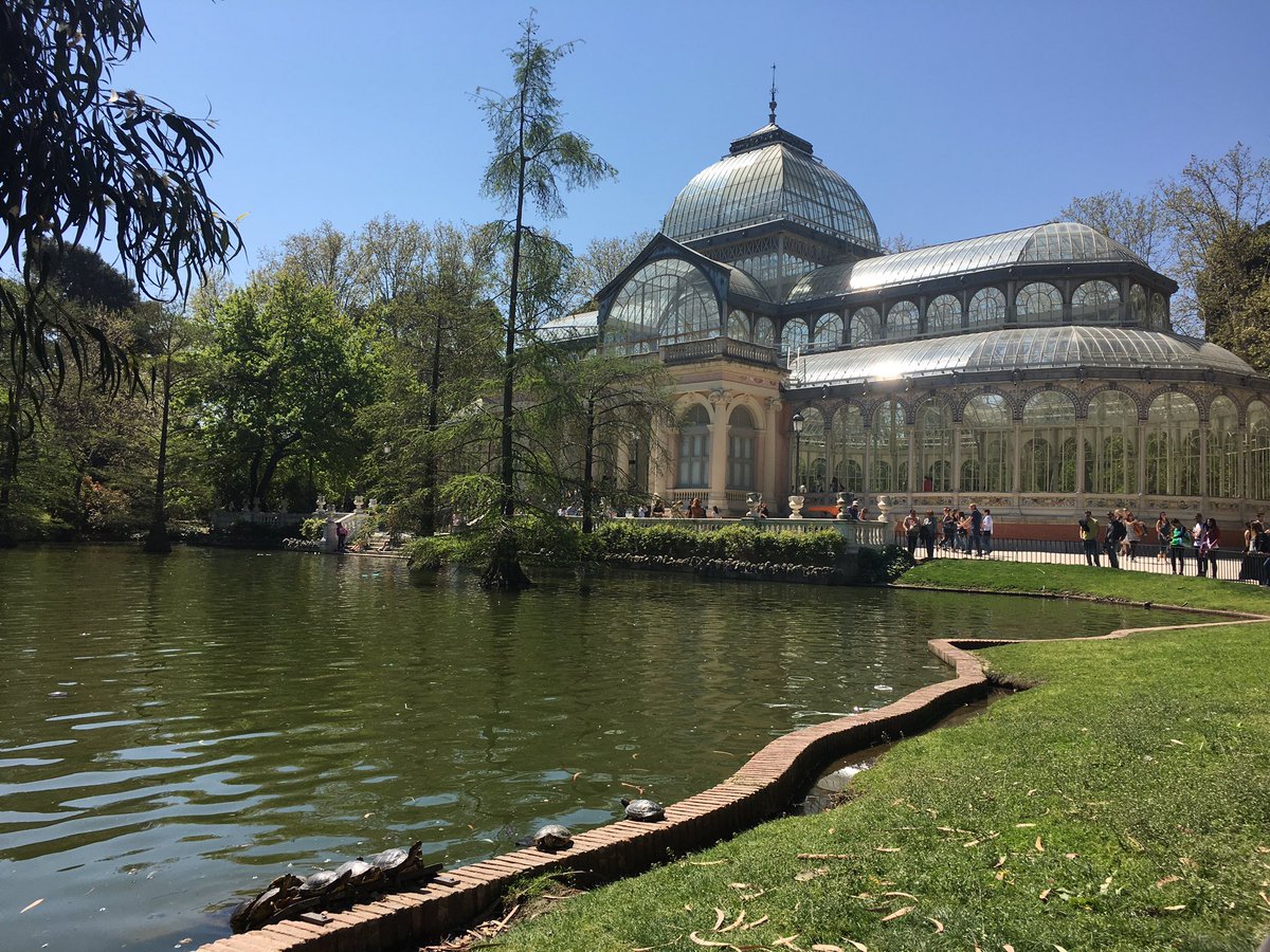 JaviRodriguezG's tweet photo. Maravillosa mañana descubriendo los secretos de El Retiro con el @EnclaveJoven #ExploraMadrid #Arganda https://t.co/JmdFFl6WVf