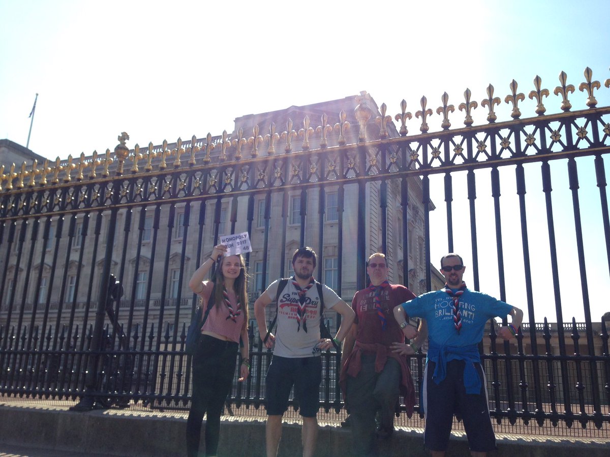 evieold's tweet photo. @monopoly_run  #mr17p 48 #BuckinghamPalace https://t.co/7ktUxX7MUR