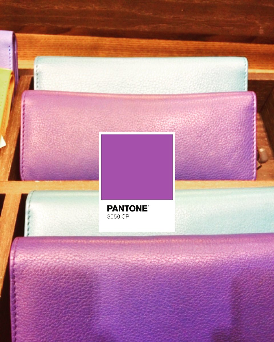 fffantone's tweet photo. #Color  of the day: #purple #leather 
@pantone 
#pantone #color #studio #inspiro #idea  #morado #aubergine #palette  #paper #art #design https://t.co/6GT2CAsxek