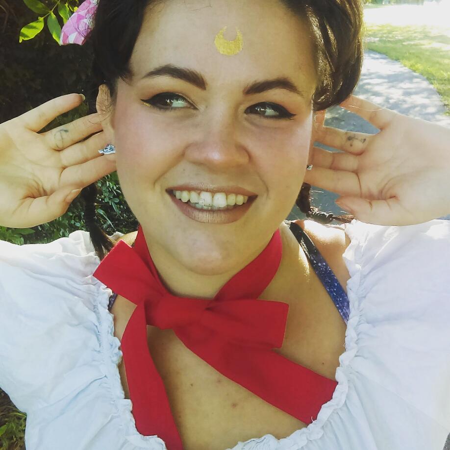 TheCutePandaCo's tweet photo. New earrings coming soon #cutepandaco #magicalgirls #mooncats #pinupgirlclothing #shesthecutest #magicalpunkprincess #earrings #jewelry https://t.co/3z7I9HACyf