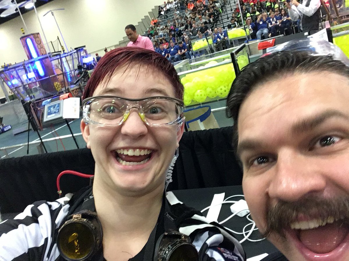 WomanEngiNERD's tweet photo. Having fun with our game announcer at Alamo #FIRSTinTexas @FIRSTweets @juanjchong https://t.co/rg6YNukdIG