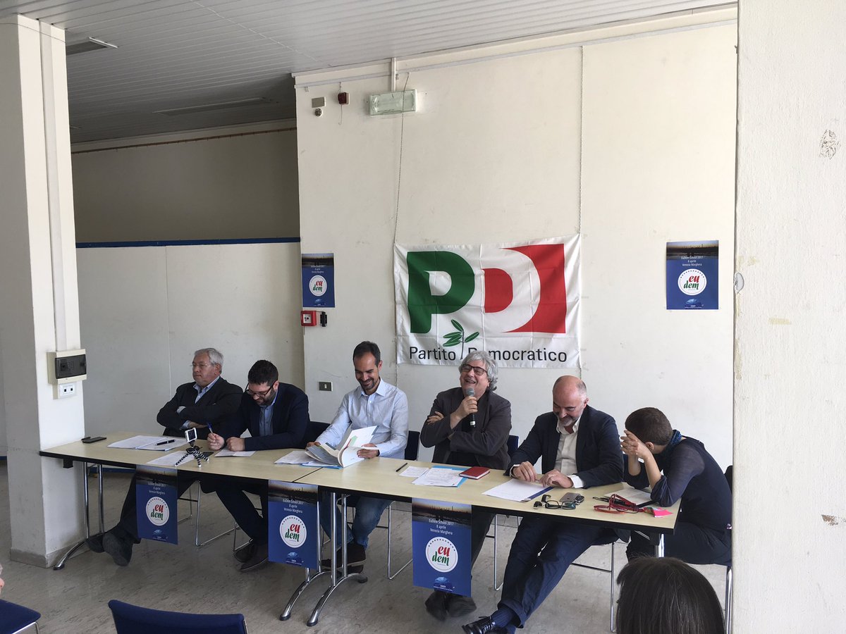 erealacci's tweet photo. Nostro paese può stare in campo e vincere nel mondo coniugando sapere artigiano e #tecnologia, aggiungendo ciò che ci rende unici.#bellezza https://t.co/syIb6Zxo7p