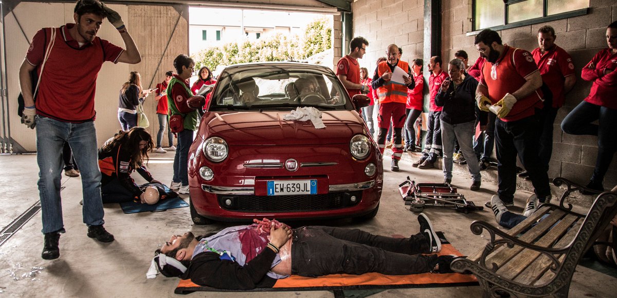CRIGrandate's tweet photo. About last #sunday at #crigrandate πβ€οΈ #rescuesimulation #simulatoricri #truccatoricri #triage #maxiemergenza #crocerossa #redcross https://t.co/koMMOKnAnE