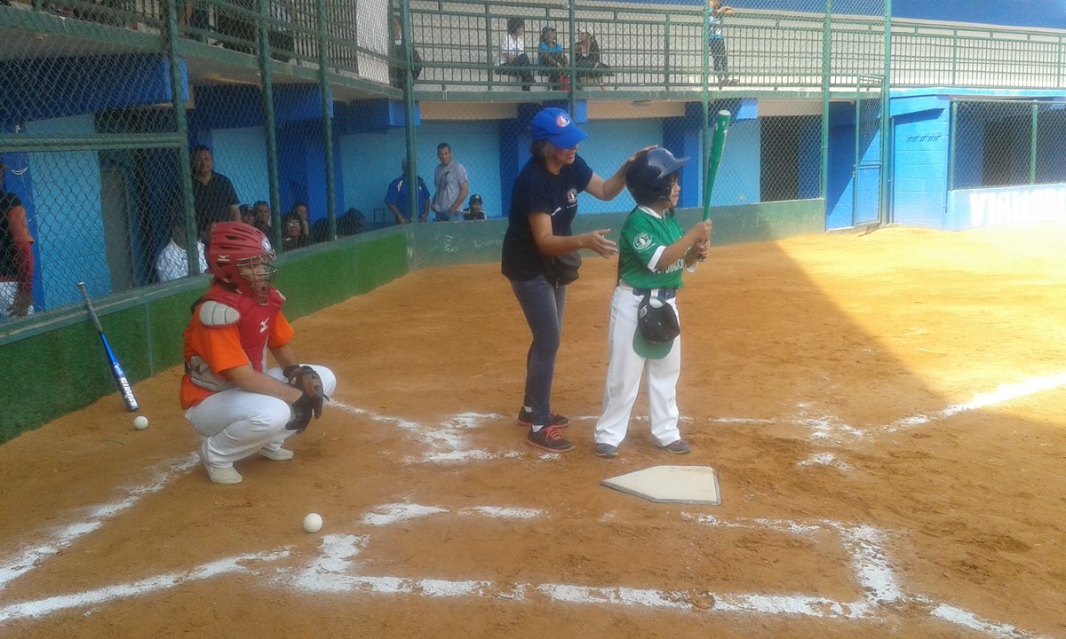 pequenasligasve's tweet photo. Siempre es un privilegio disfrutar de #BeisbolSinBarreras de la @PLFundacionReto esta vez como abreboca de la #FinalPreInfantilPL https://t.co/jBTP1wYprc