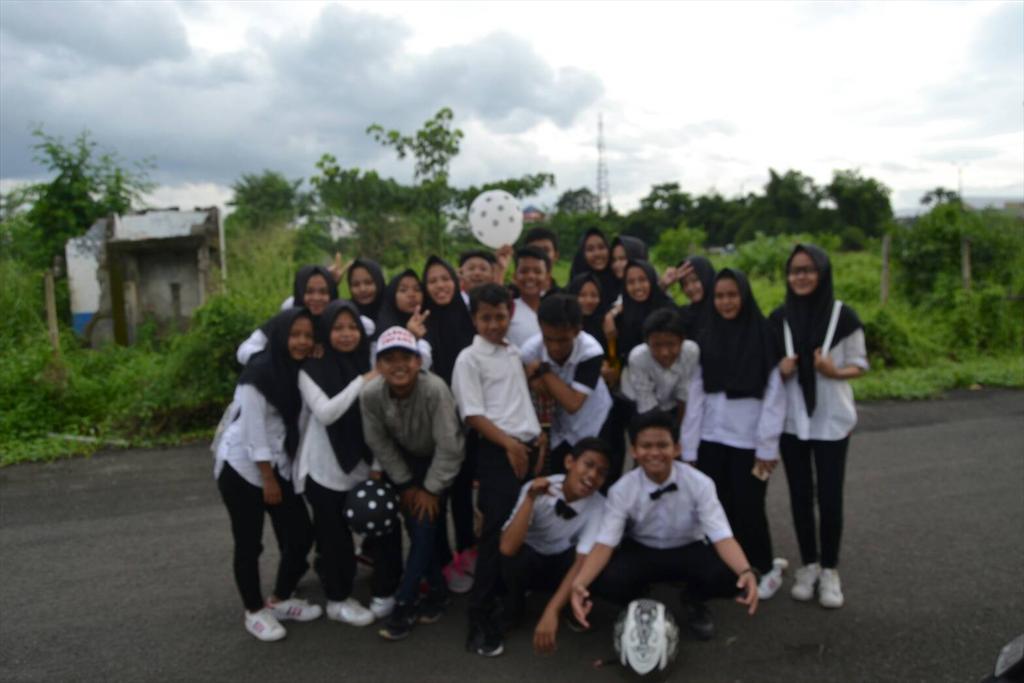 JalisaIcha's tweet photo. + kelas ter 🐽🐷🐵🙊✌😏❤ wkwk+ https://t.co/3wKuUeT0Iw