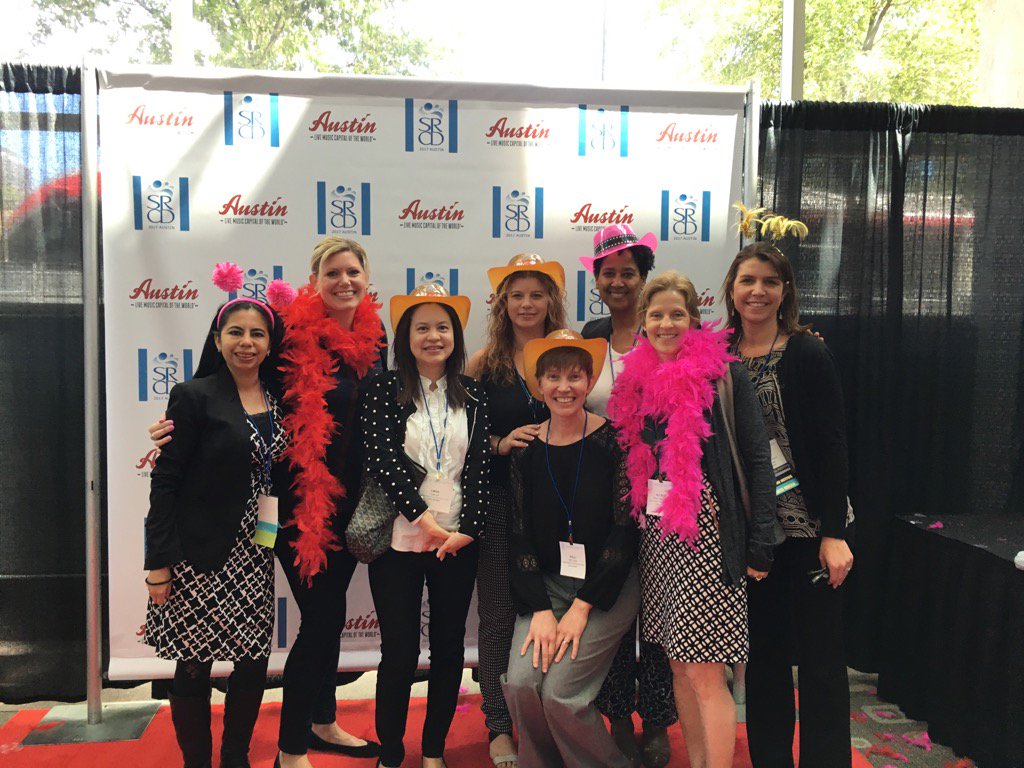 htonyan's tweet image. #srcd2017 Howes Lab reunion!