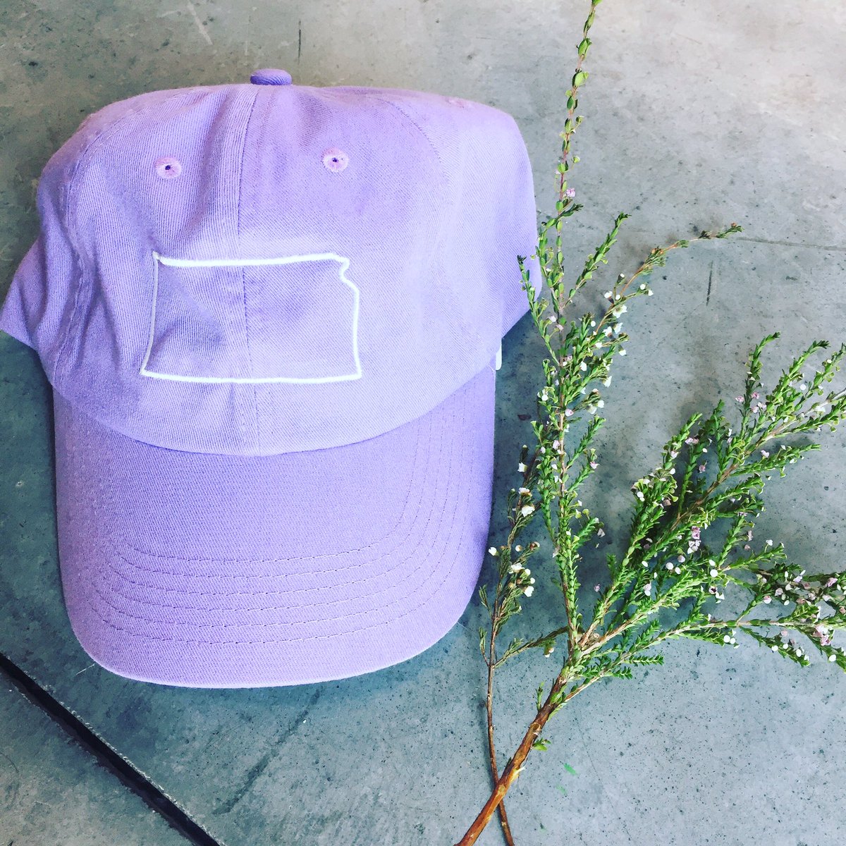 fortuityKSU's tweet photo. Happy moms weekend!! Come see our new arrivals, get some wine, and get free merch with purchases!! https://t.co/OmsEFg1bXt