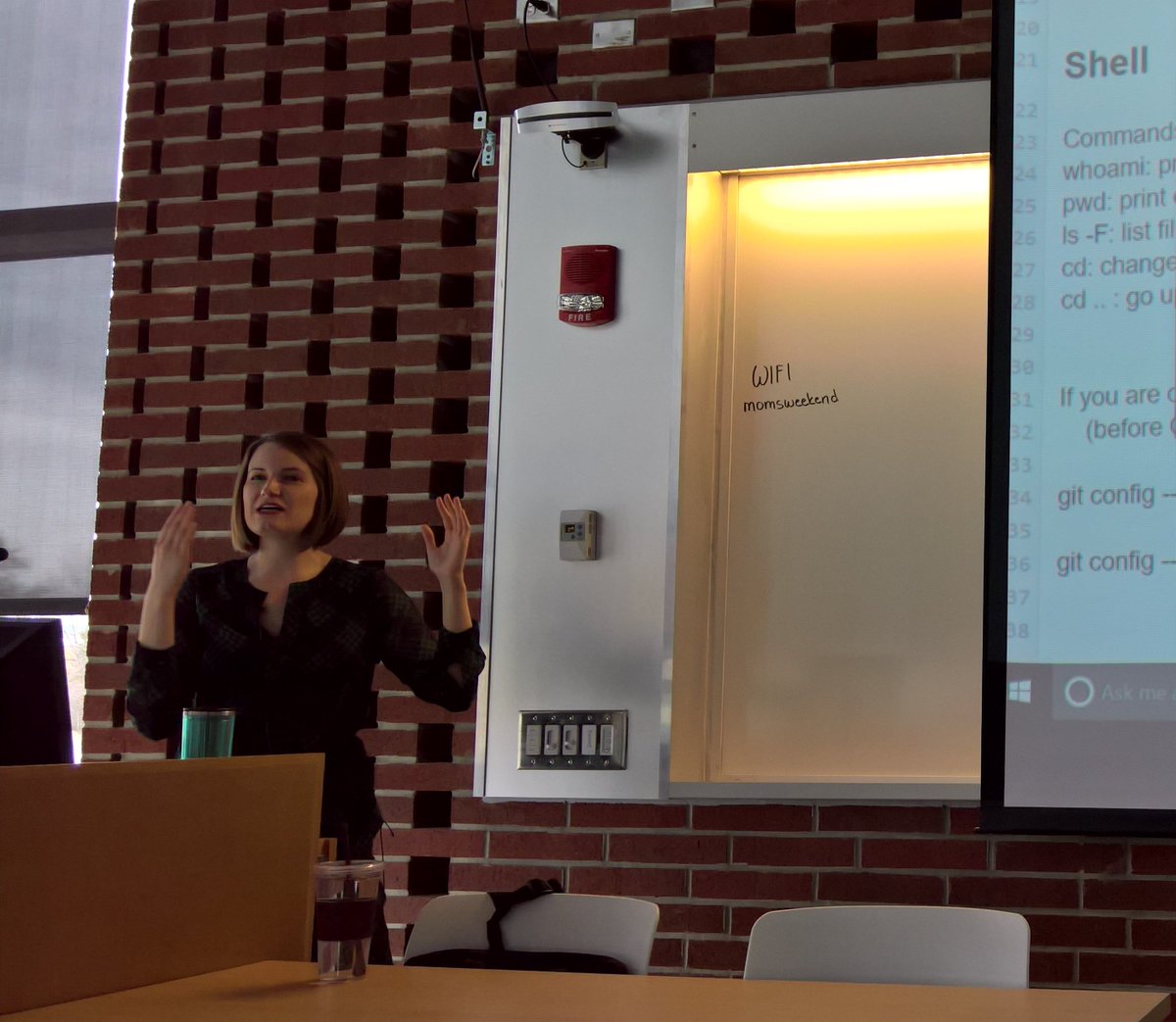 SloaneRichey's tweet image. @stephlabou back in action for the @CEREOWSU #softwarecarpentry workshop! Thx for the #codetricks for the #unixshell + #rstats!