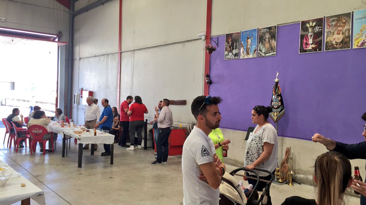 elagupc's tweet photo. Gracias a @AM_LosRemedios por invitarme a su perol de convivencia. A disfrutar de estos días en todas las procesiones que participéis! https://t.co/BAEdROTHbe
