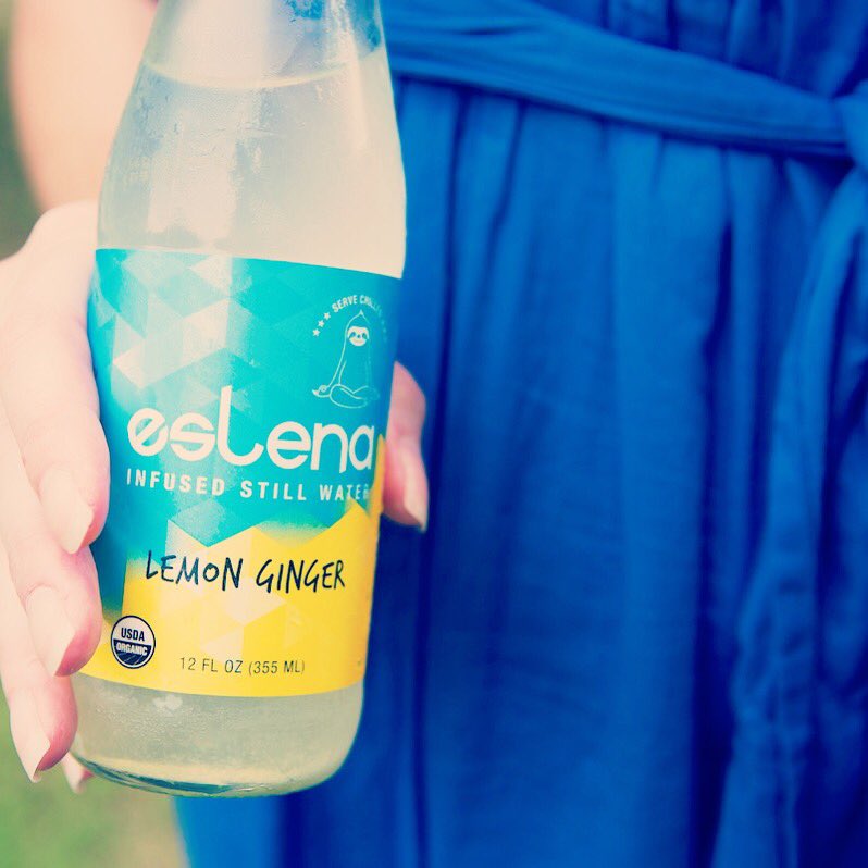 #weekend yeahh!! Sending out #fun in the #sun #vibes to all of you ☀️😎💦 #happyweekend #hydrating #water #lemon