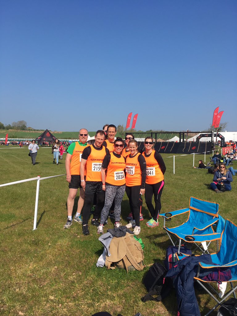 SarahHirons3's tweet image. #springwolfrun before the off at 11.30. PB 2hrs