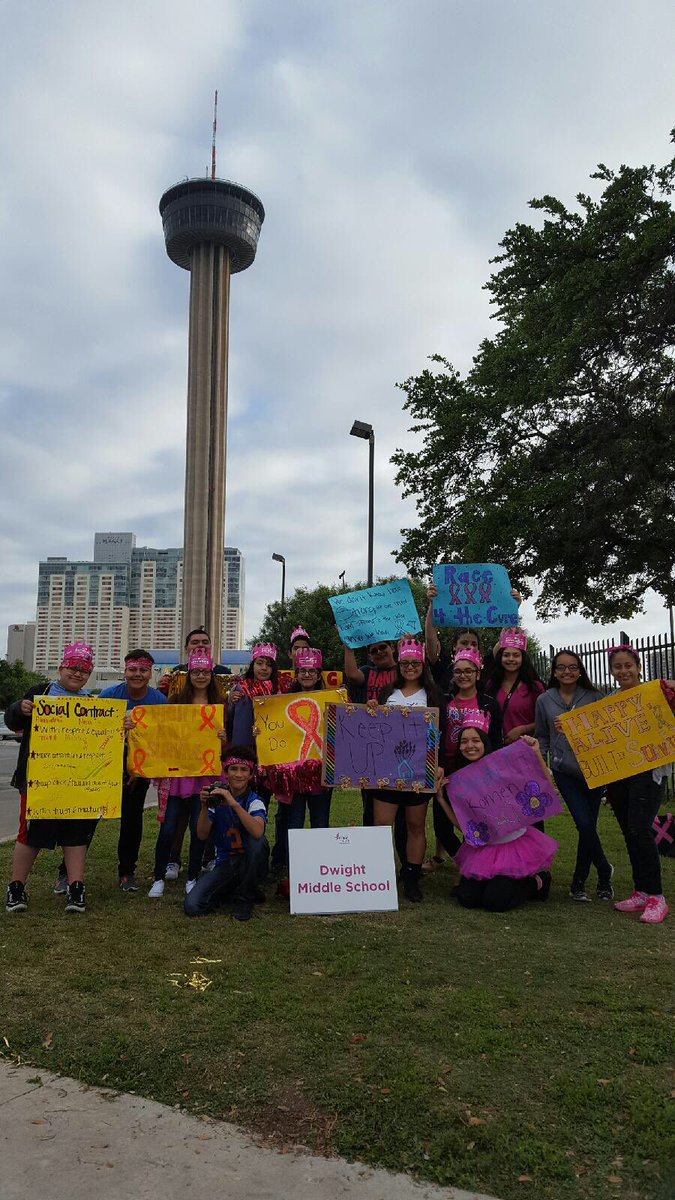 SSAISDDwightMS's tweet photo. #DwightStrong our NJHS is cheering @ the Susan Komen Run For the Cure! #SSAISD #DMSStudentsFirst πππ£πΈπππΎ https://t.co/GIIwJO0gzC