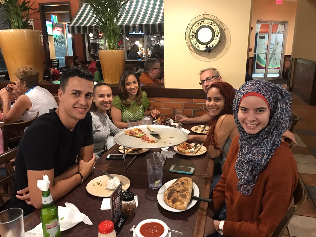 HDPuertoRico's tweet photo. ¡Gracias a todos los que asistieron a Faccio Pizza y colaboraron con la Fundación Huntington Puerto Rico! 🍕 #JuntosSomosMásHD #FHPR https://t.co/uU7Ti8JCyJ