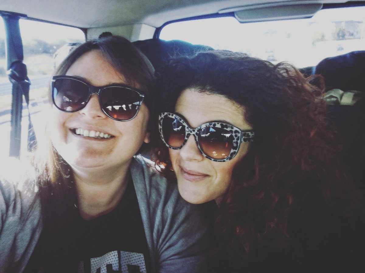 GraziaGuarino_'s tweet photo. #Vinitaly2017 🍷🍷🍷 #ontheroad 😍 https://t.co/fJx4EzQ1Dx