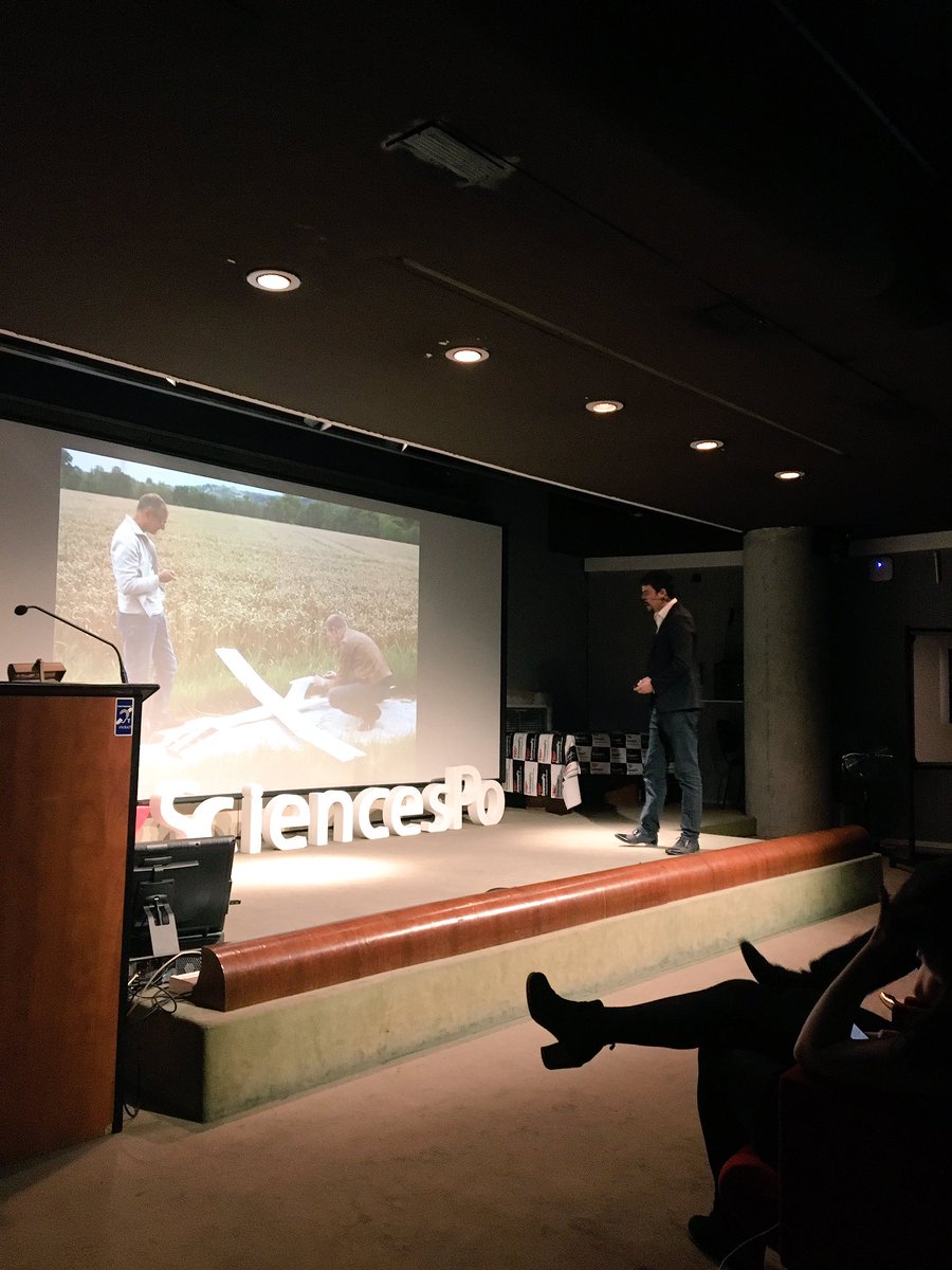 TEDxRueSG's tweet image. Laurent Rivière parle des difficultés de surveillance agricole, et de sa solution: drones solaires ✈️#TechFrançaise #TEDxScPo