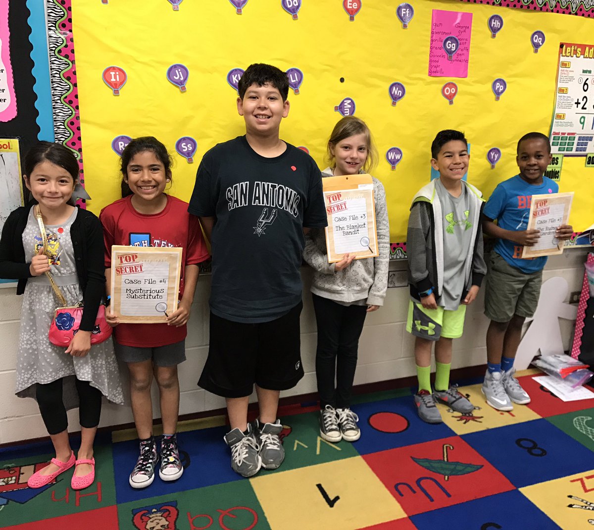 NISDBRAUCHLE's tweet photo. Detective work is part of the learning on Saturdays! #LearningThroughPlay #RespectfulTasks https://t.co/D6bIW4FHy6