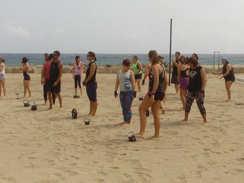 ChejadeMaria's tweet photo. Público en general disfruta de las instalaciones del HOSPITAL DE MAR en la clase de #Lethalworkout de Marvelis de Guasti https://t.co/pi2KfU4hEw