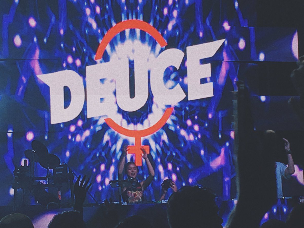 rommeldive's tweet photo. @PattyTiu @DeuceManila  #CastawayMusicFestival2017  you slay the night pattytiu ❤🙌🏼🙌🏼🙌🏼🙌🏼 https://t.co/abPHcyBIlY
