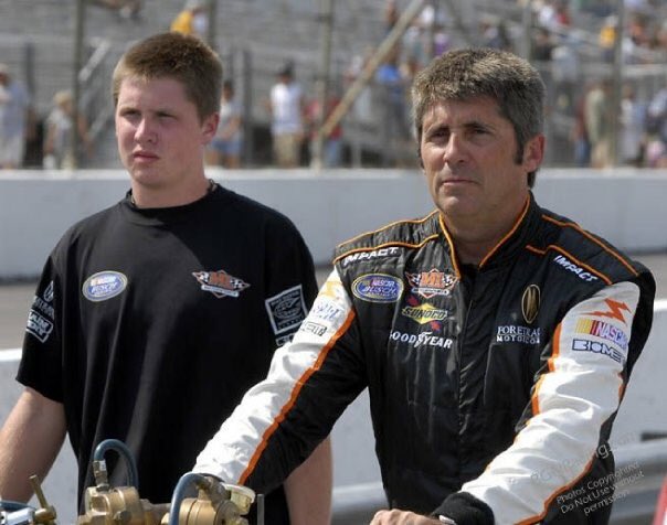 Happy birthday Mark Green, Crew Chief of the No. 4 Let\s celebrate in victory lane. 