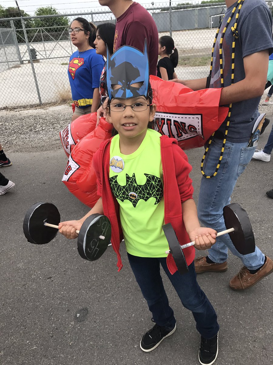 HISDWellness's tweet photo. Superheroes Culture of Active &amp;a Healthy @HarlandaleISD https://t.co/V95TSXIswJ