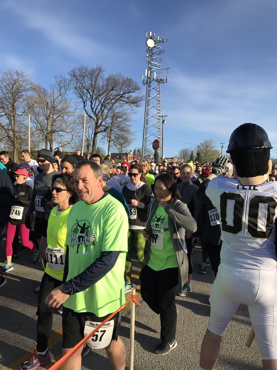 PUCancerInst's tweet image. Thanks to all #thepurduechallenge participants &amp;amp; volunteers for supporting the race &amp;amp; cancer research at #Purdue! 1835 participants today!