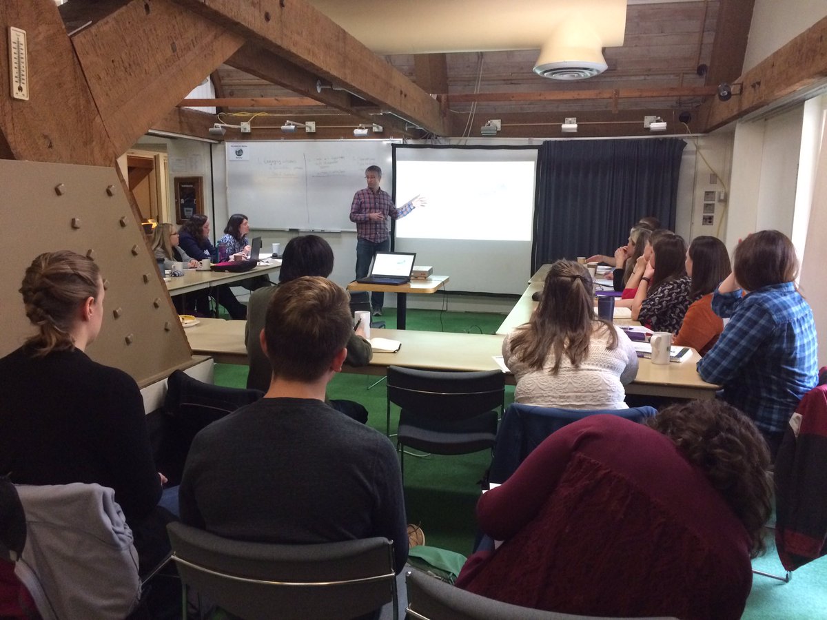 lisa_borre's tweet photo. Lightning talks during @GLEONetwork #NEGLEON meeting @caryinstitute include @CT_Solomon talking about whole-lake DOC manipulation. https://t.co/yxOxwj7RVq